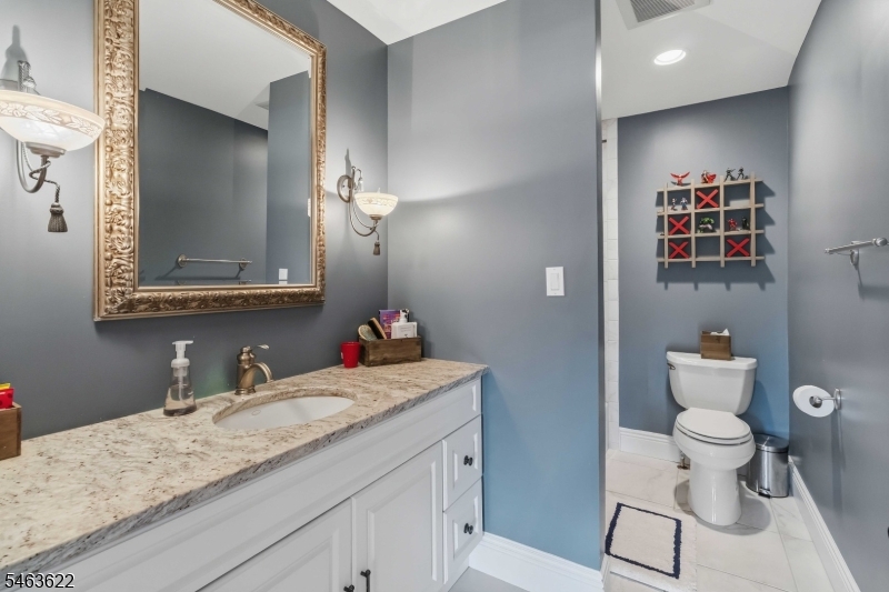 15 Chapel Pl