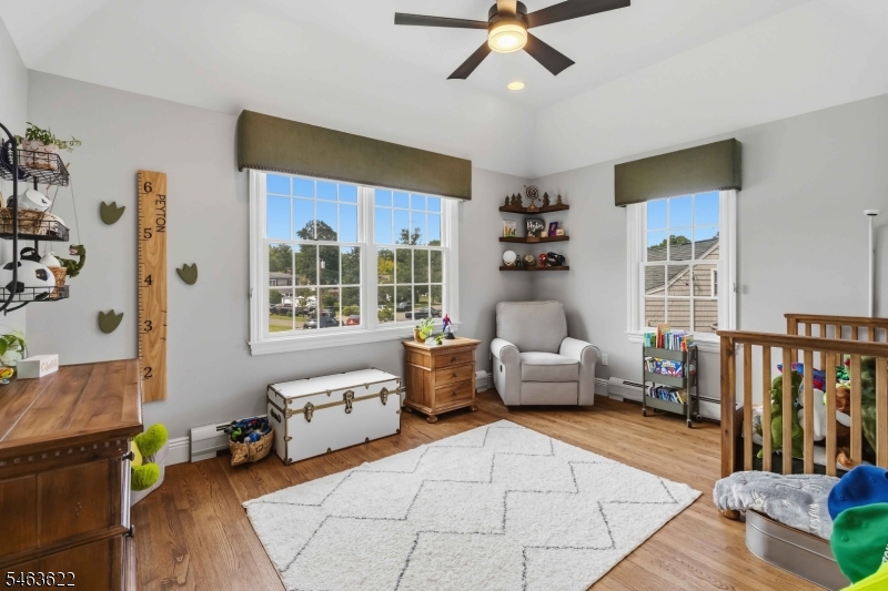 15 Chapel Pl