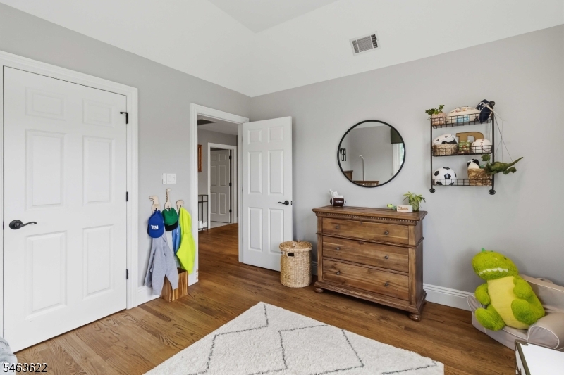15 Chapel Pl