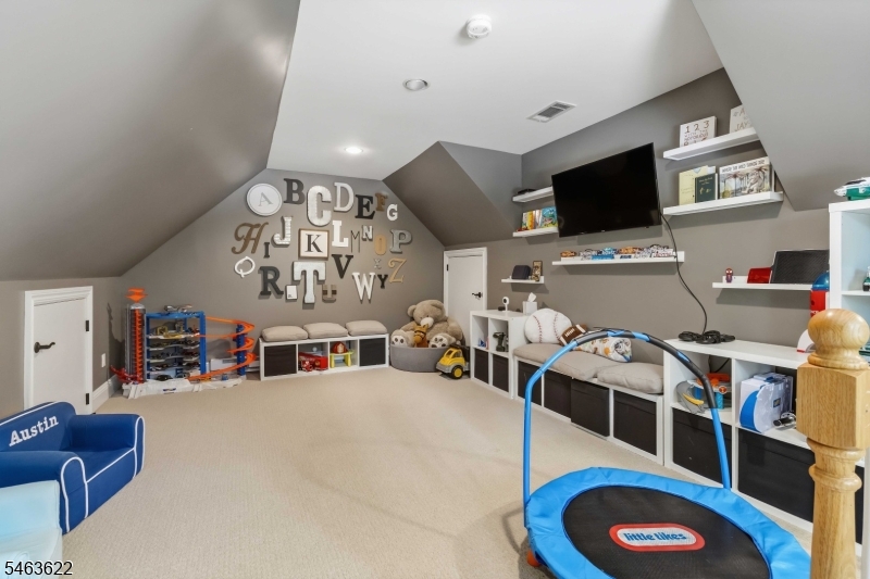 15 Chapel Pl