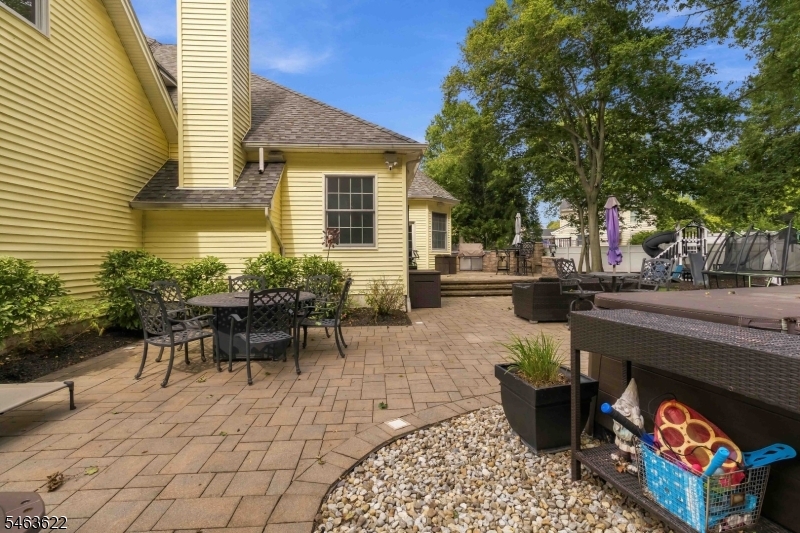 15 Chapel Pl