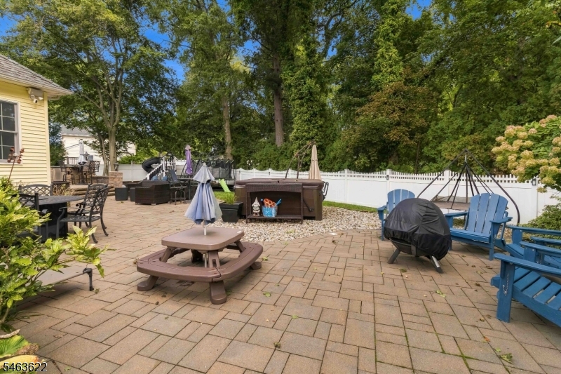 15 Chapel Pl