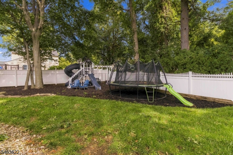 15 Chapel Pl