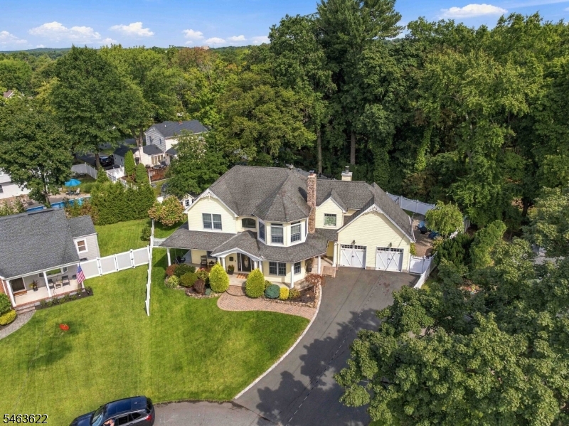 15 Chapel Pl