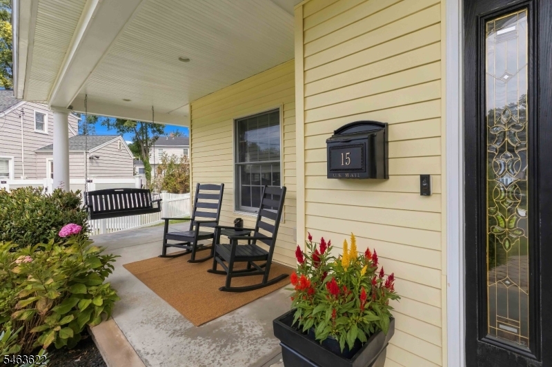 15 Chapel Pl