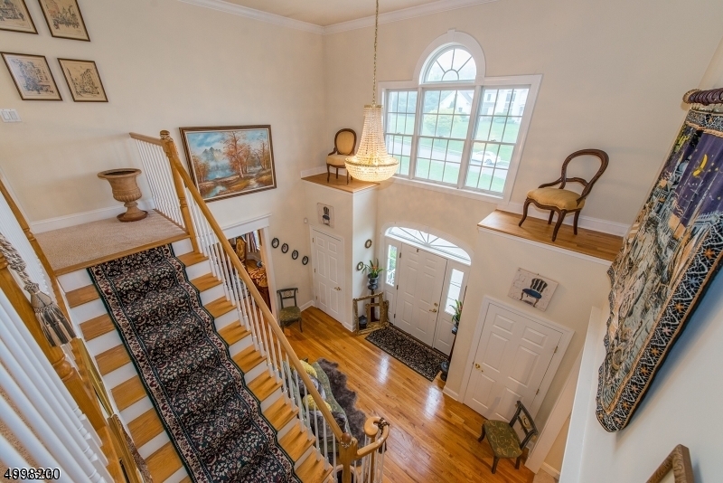 21 BONNIEVIEW LN