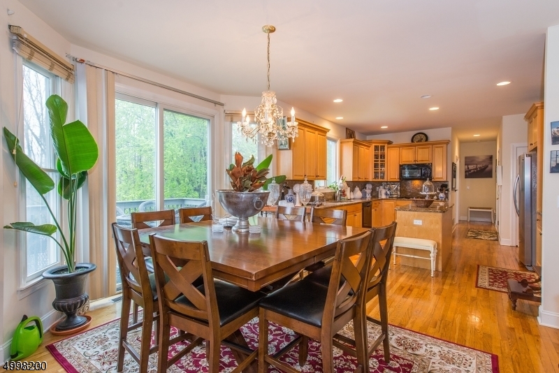 21 BONNIEVIEW LN