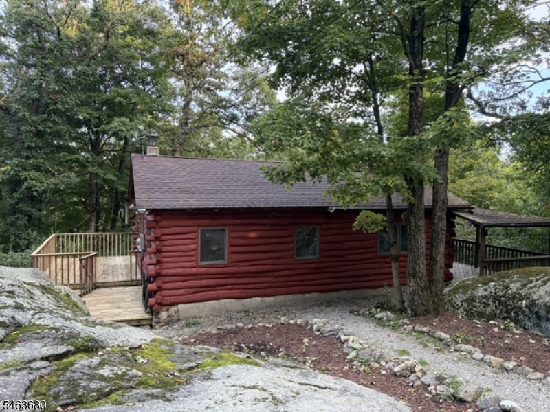 68 Mountain Spring Rd