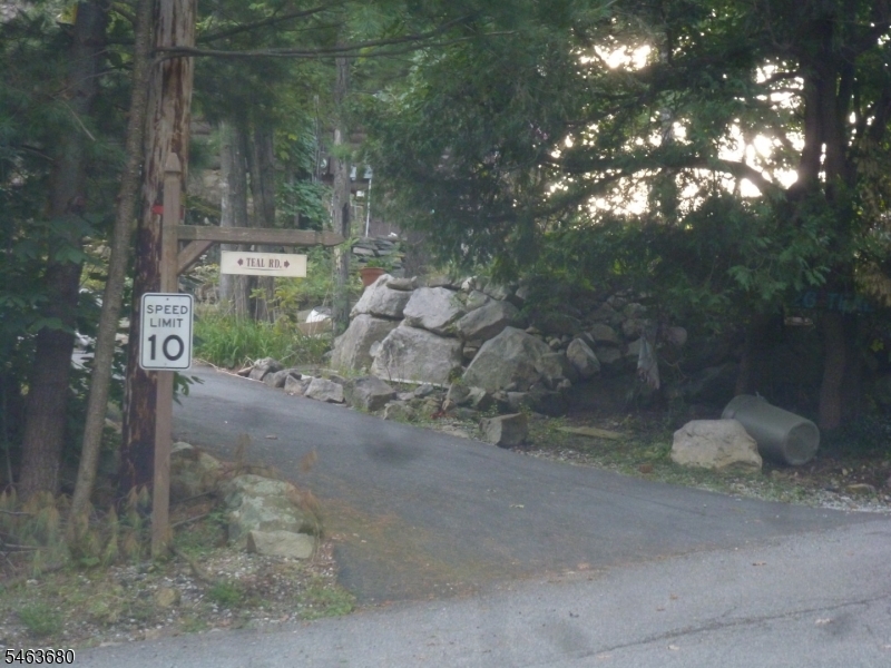 68 Mountain Spring Rd