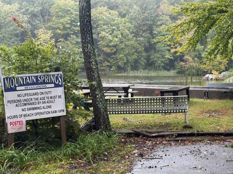 68 Mountain Spring Rd