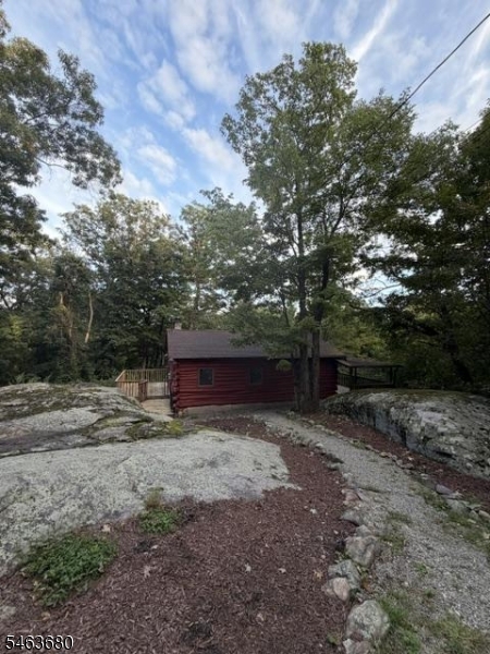 68 Mountain Spring Rd
