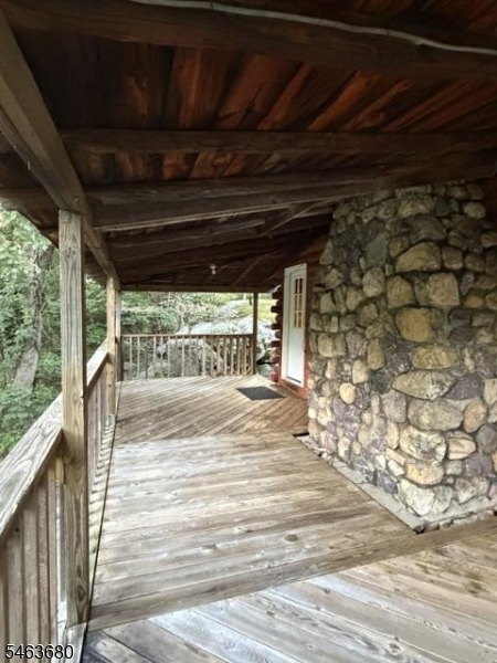 68 Mountain Spring Rd