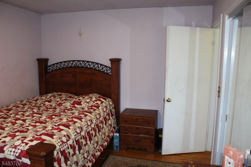 37 Center Grove Rd