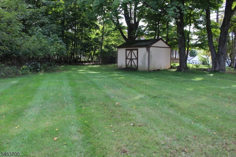 37 Center Grove Rd