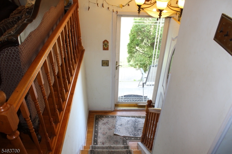 37 Center Grove Rd