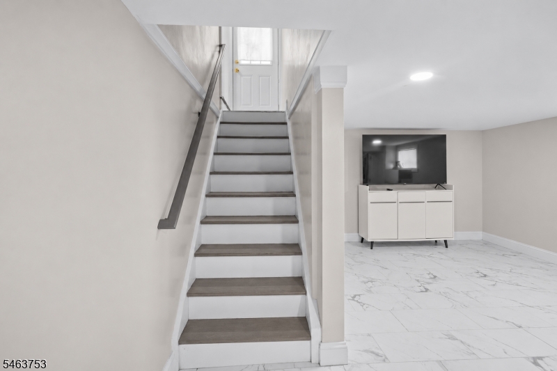 25 Randolph St
