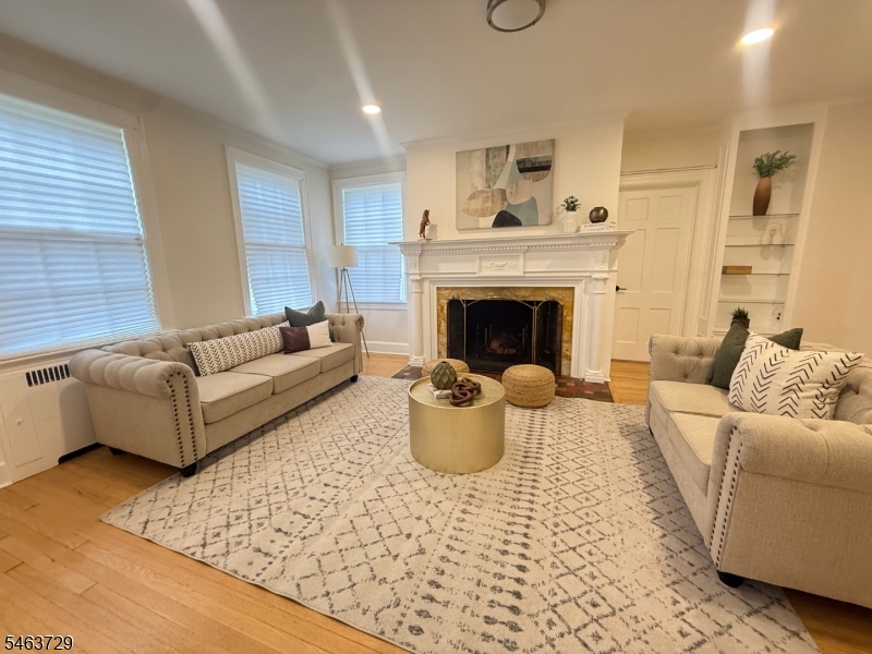 748 Livingston Rd