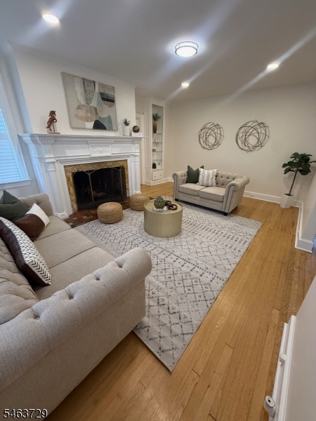 748 Livingston Rd