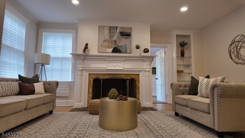748 Livingston Rd