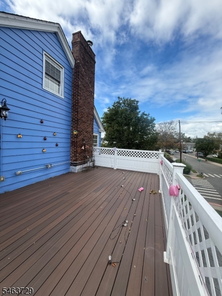 748 Livingston Rd