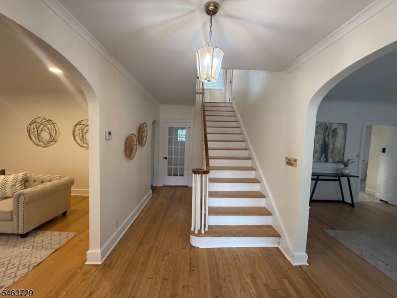748 Livingston Rd