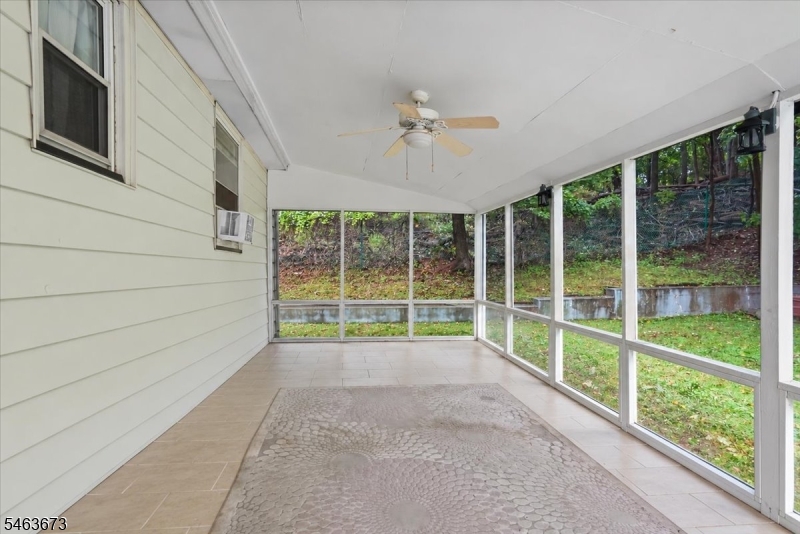 35 Deerfield Dr