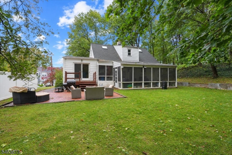 35 Deerfield Dr