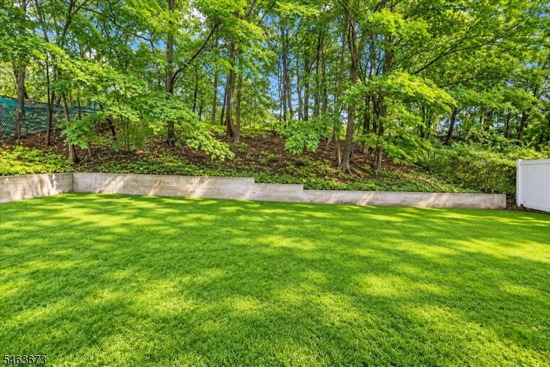 35 Deerfield Dr