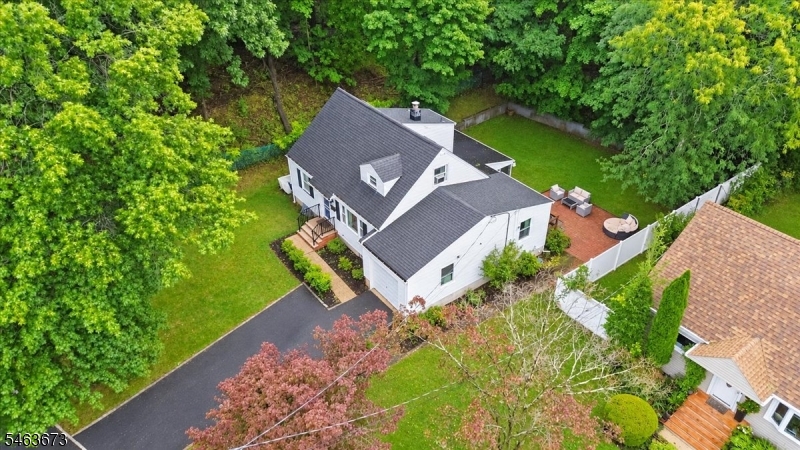 35 Deerfield Dr