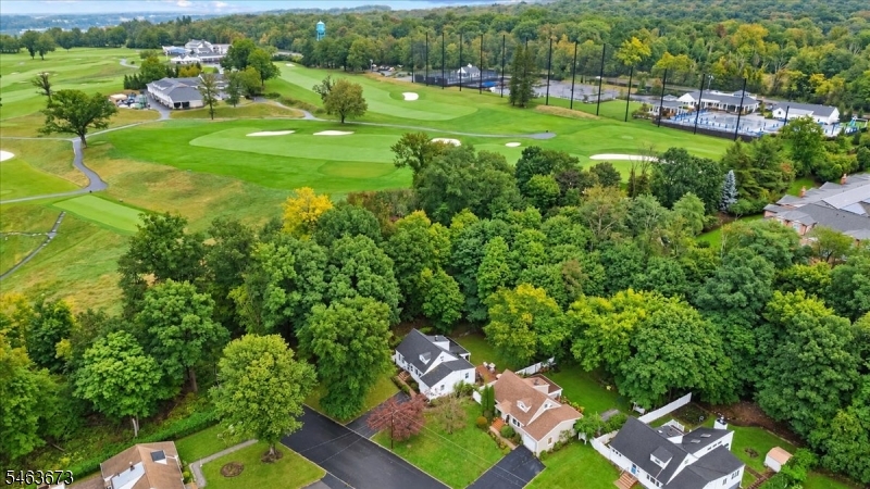 35 Deerfield Dr