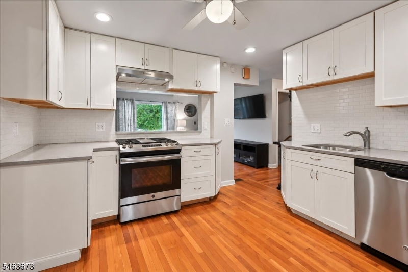 35 Deerfield Dr