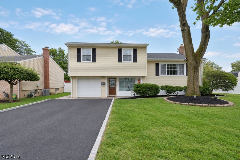 333 Foxwood Rd