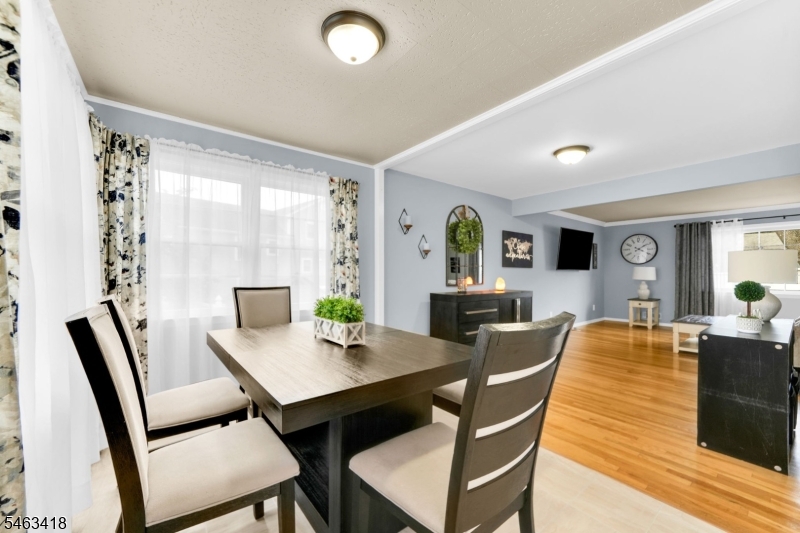 333 Foxwood Rd