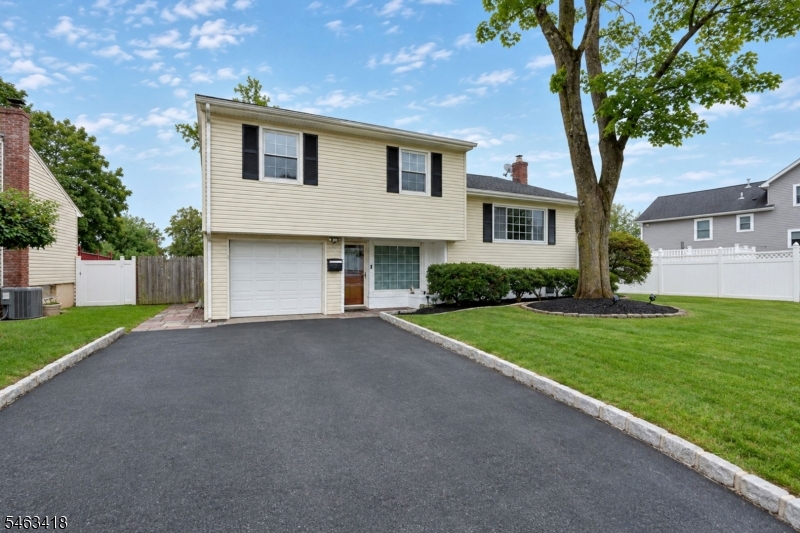 333 Foxwood Rd