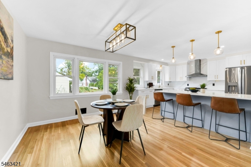 33 Woodhull Ave