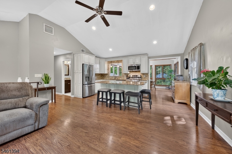 267 Ellis Rd