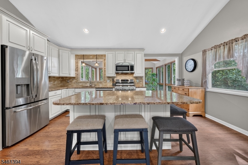 267 Ellis Rd