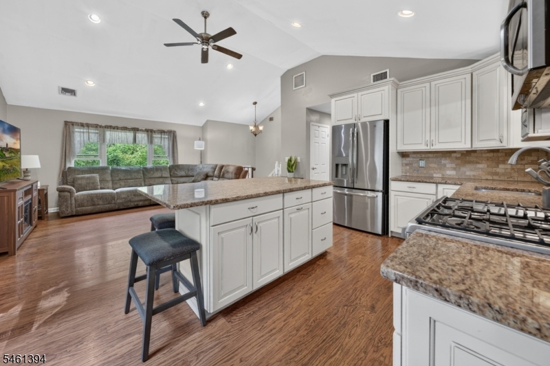 267 Ellis Rd