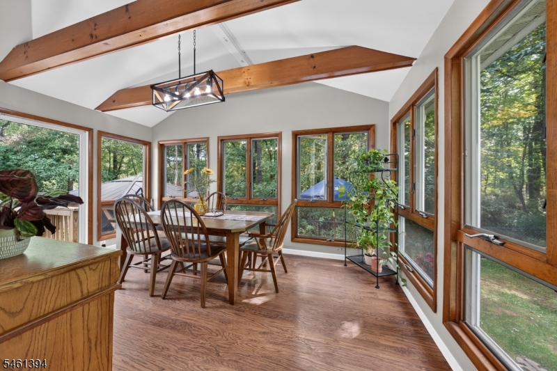 267 Ellis Rd