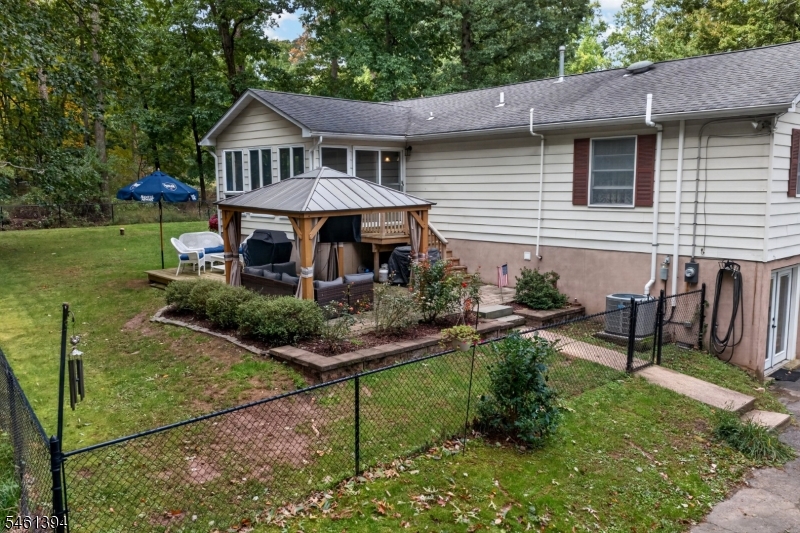 267 Ellis Rd