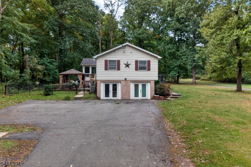 267 Ellis Rd