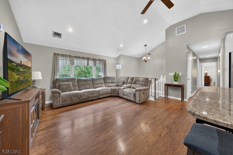 267 Ellis Rd