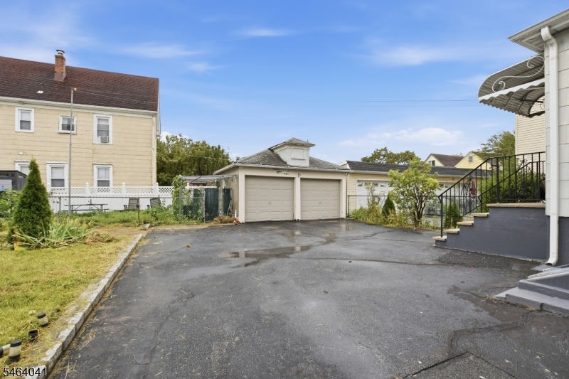 47 Durant Ave