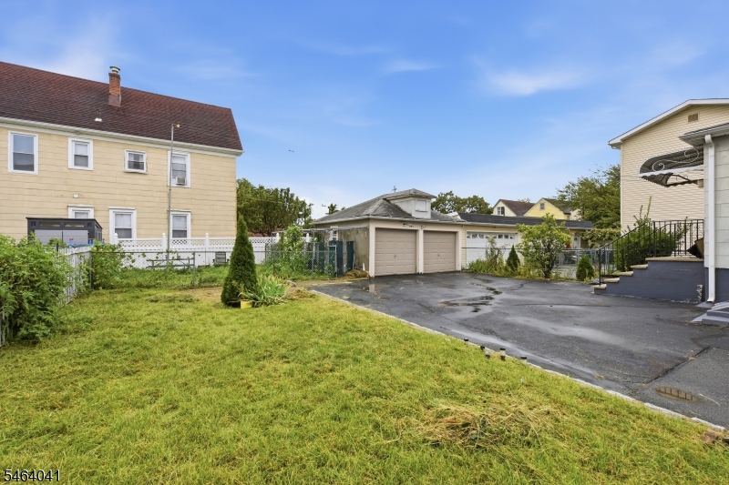 47 Durant Ave
