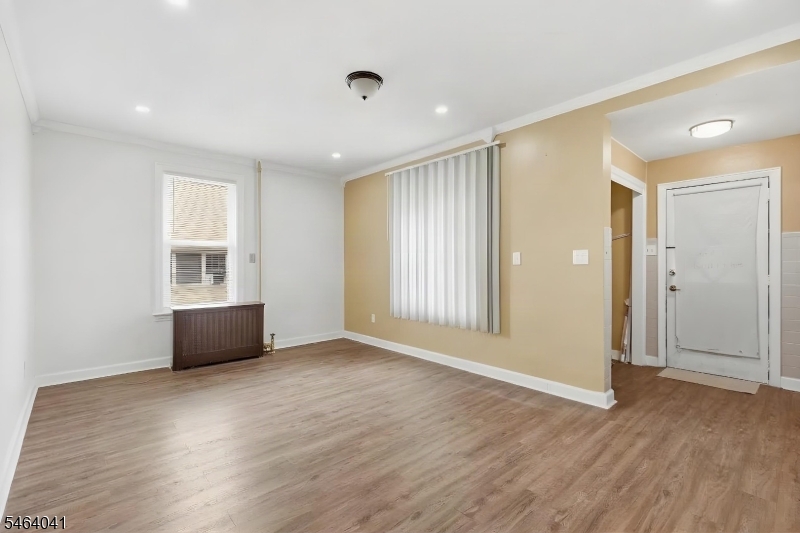 47 Durant Ave