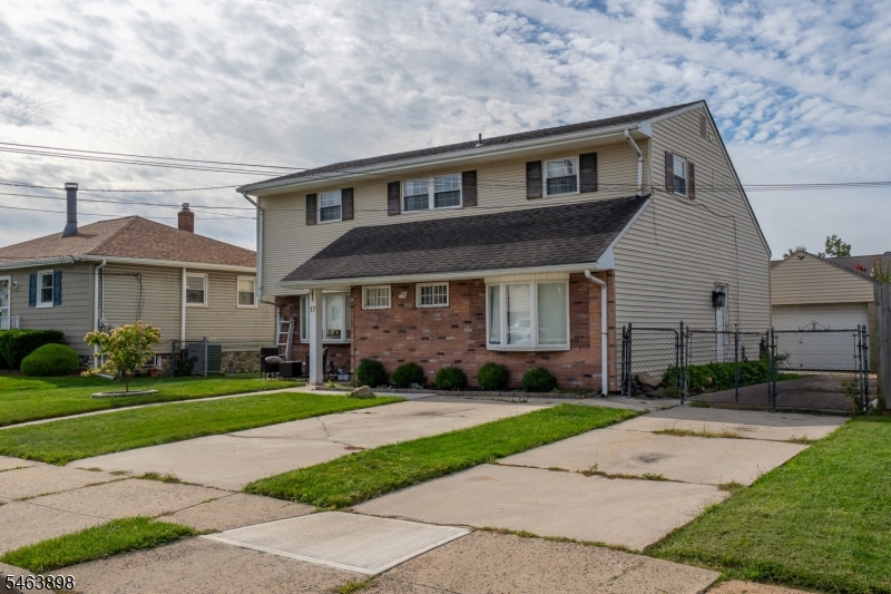 17 Patrick St