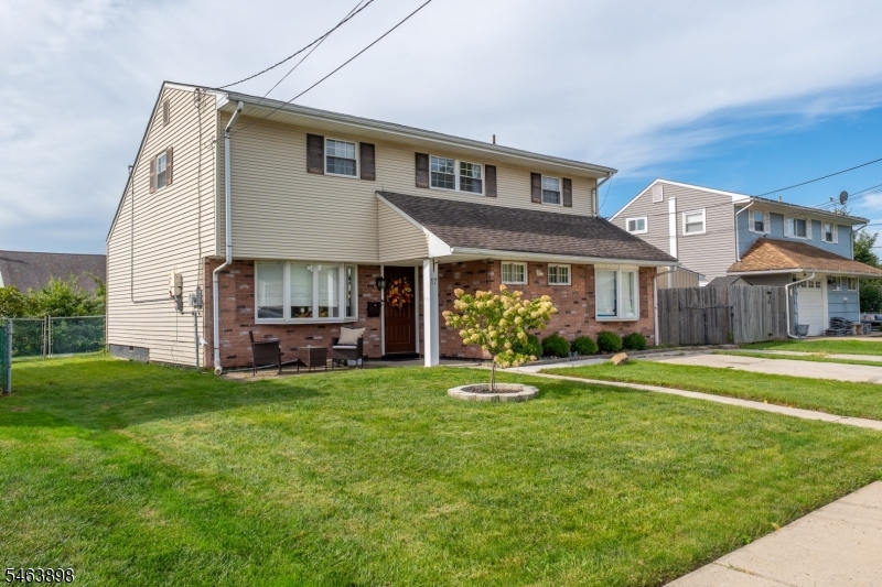 17 Patrick St