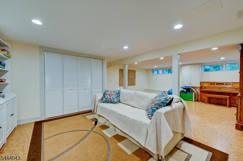 44 Northview Dr