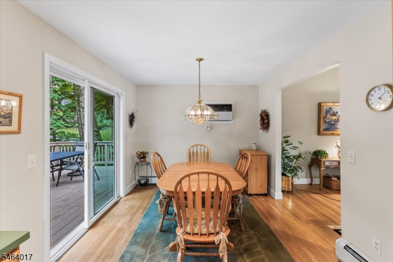 38 Old Coach Rd