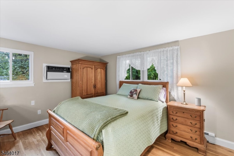 38 Old Coach Rd